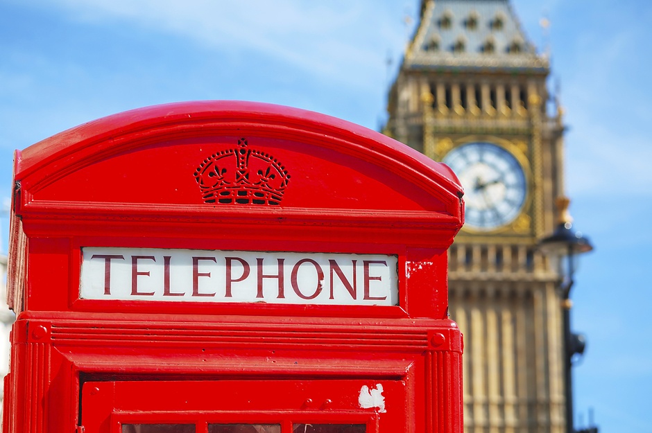 Ростов британия. Английский банк в Лондоне. Лондон ИС ред. Red telephone Box in London in Museum.